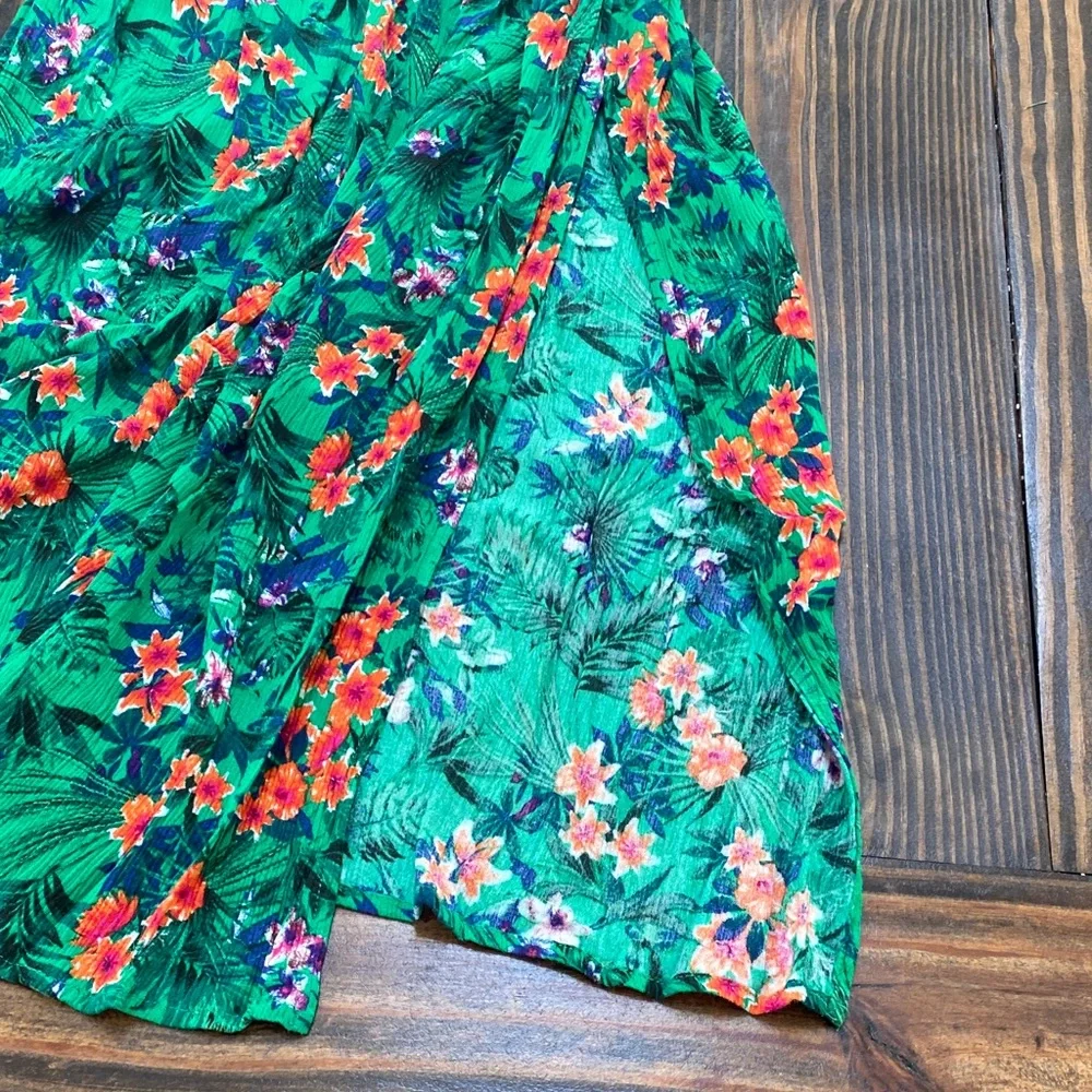 LAST CHANCE! No Boundaries Vibrant Green Floral Maxi Dress - Large